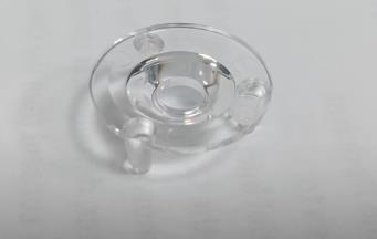 如何選擇光學(xué)行業(yè)的精密注塑模具？